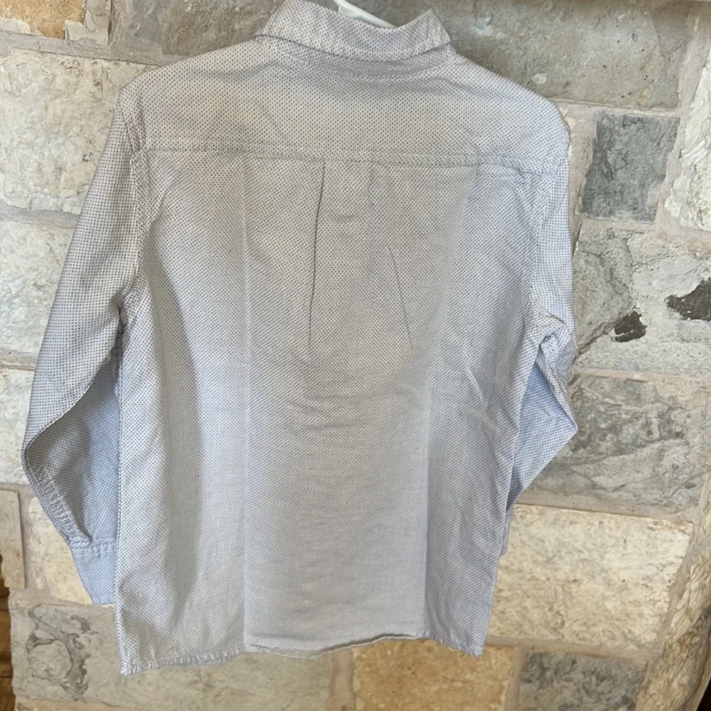 Old navy button down shirt size‎ 6/7